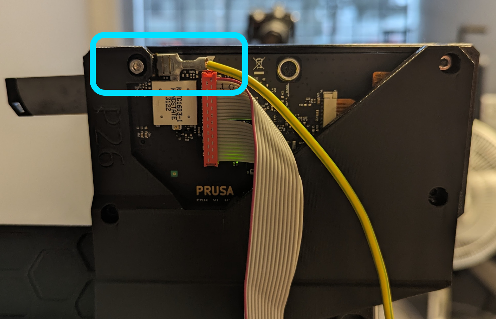 Slide Yellow PE Cable